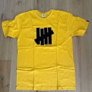 Undefeated Shirt size Large *New
